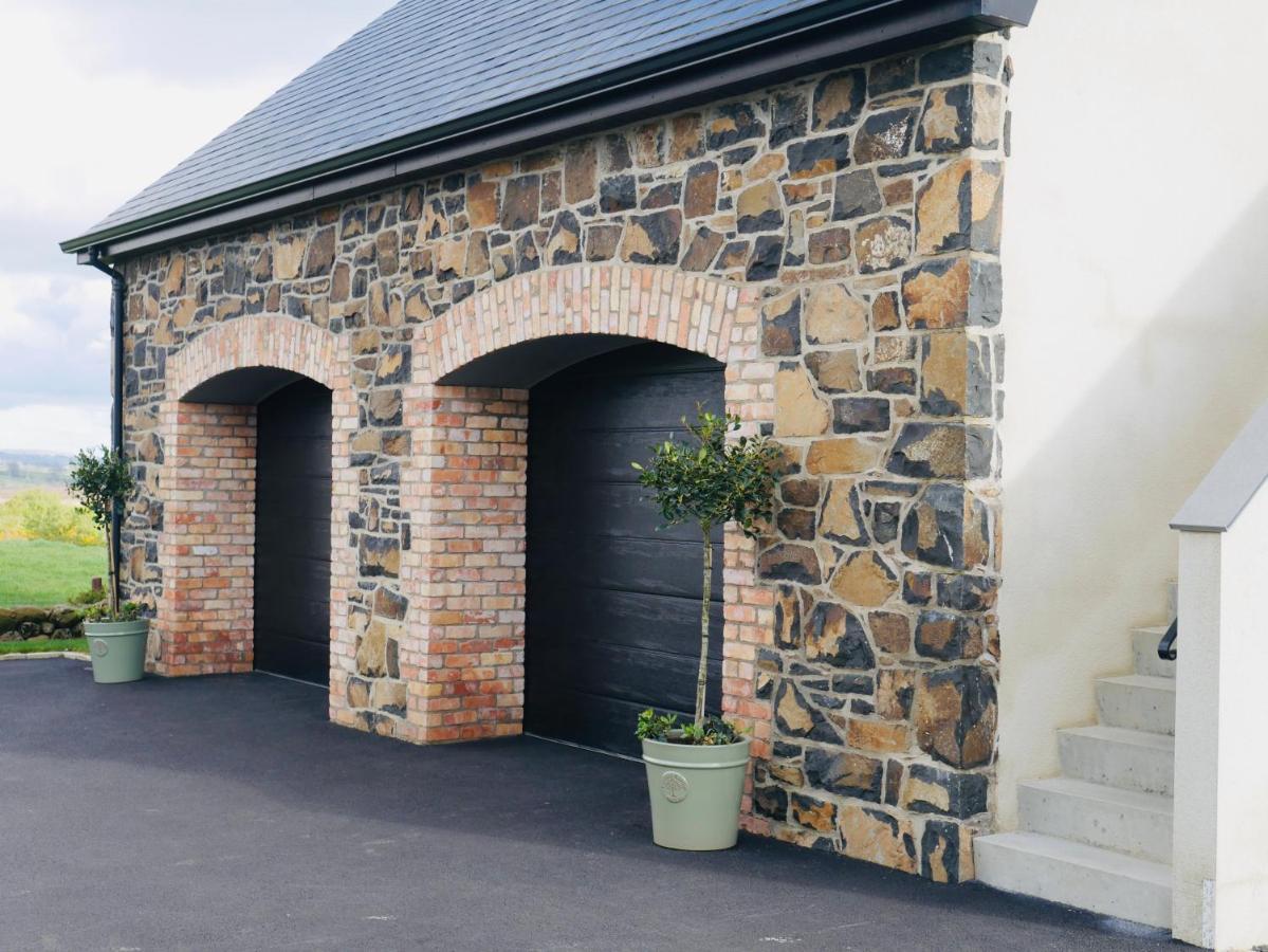 The Loft At Number 84 Lägenhet Ballymena Exteriör bild